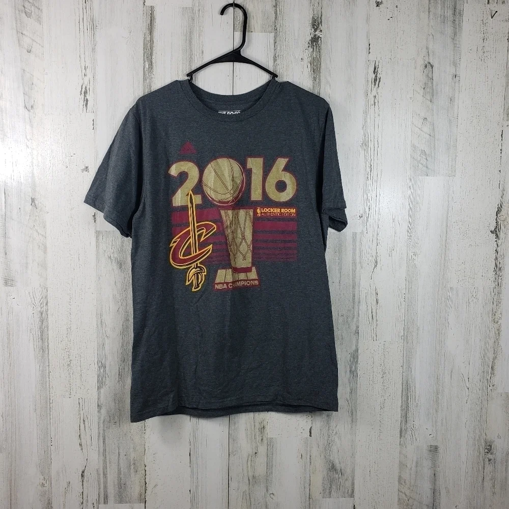 mens Adidas the go to tee Cleveland Cavaliers 2016 short sleeve tshirt M